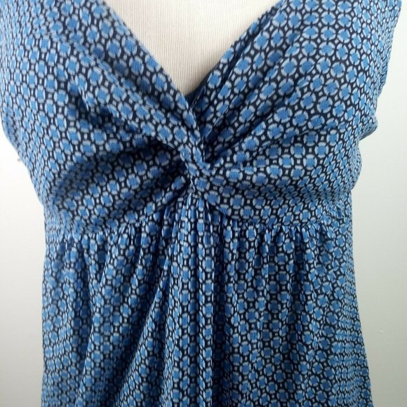 New York & Company Geometric Top Medium - Picture 6 of 14